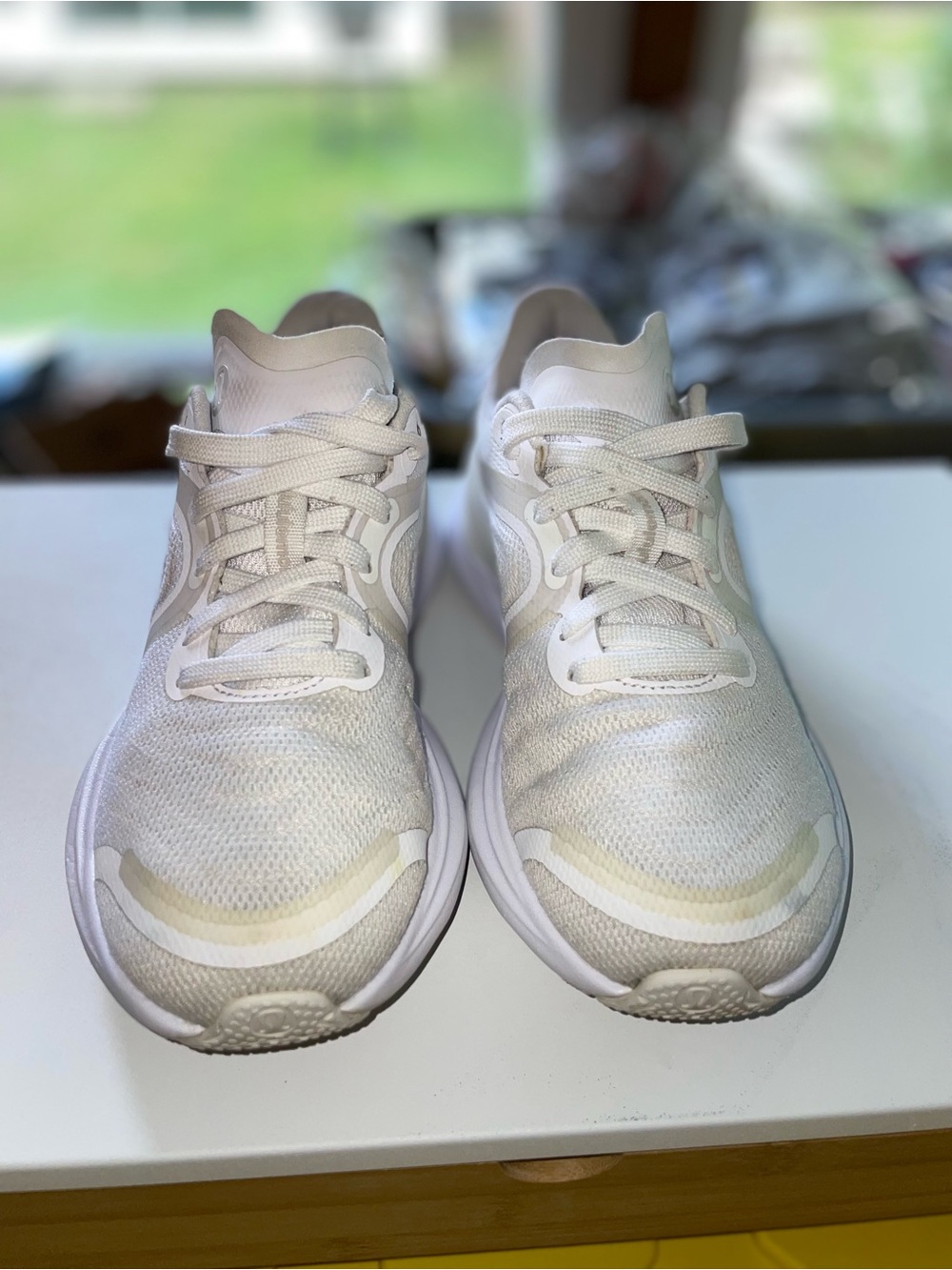 Lululemon Blissfeel 2 White Running Shoes Size 6